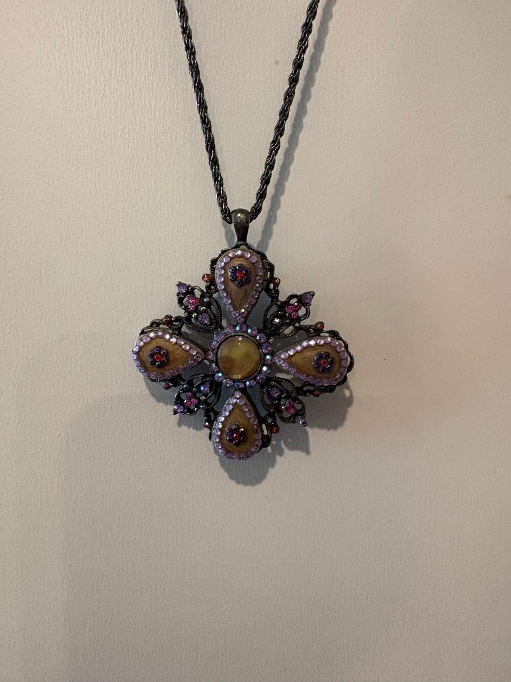 Sorrelli Rare Pendant Retired Victorian Antique Brass Swarovski Collector Item
